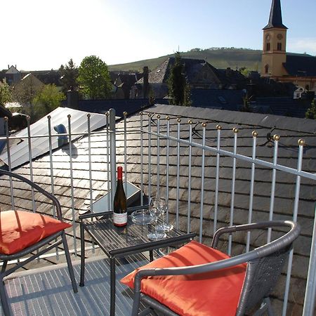 Gaestehaus & Weingut Cluesserath-Weiler Trittenheim Buitenkant foto