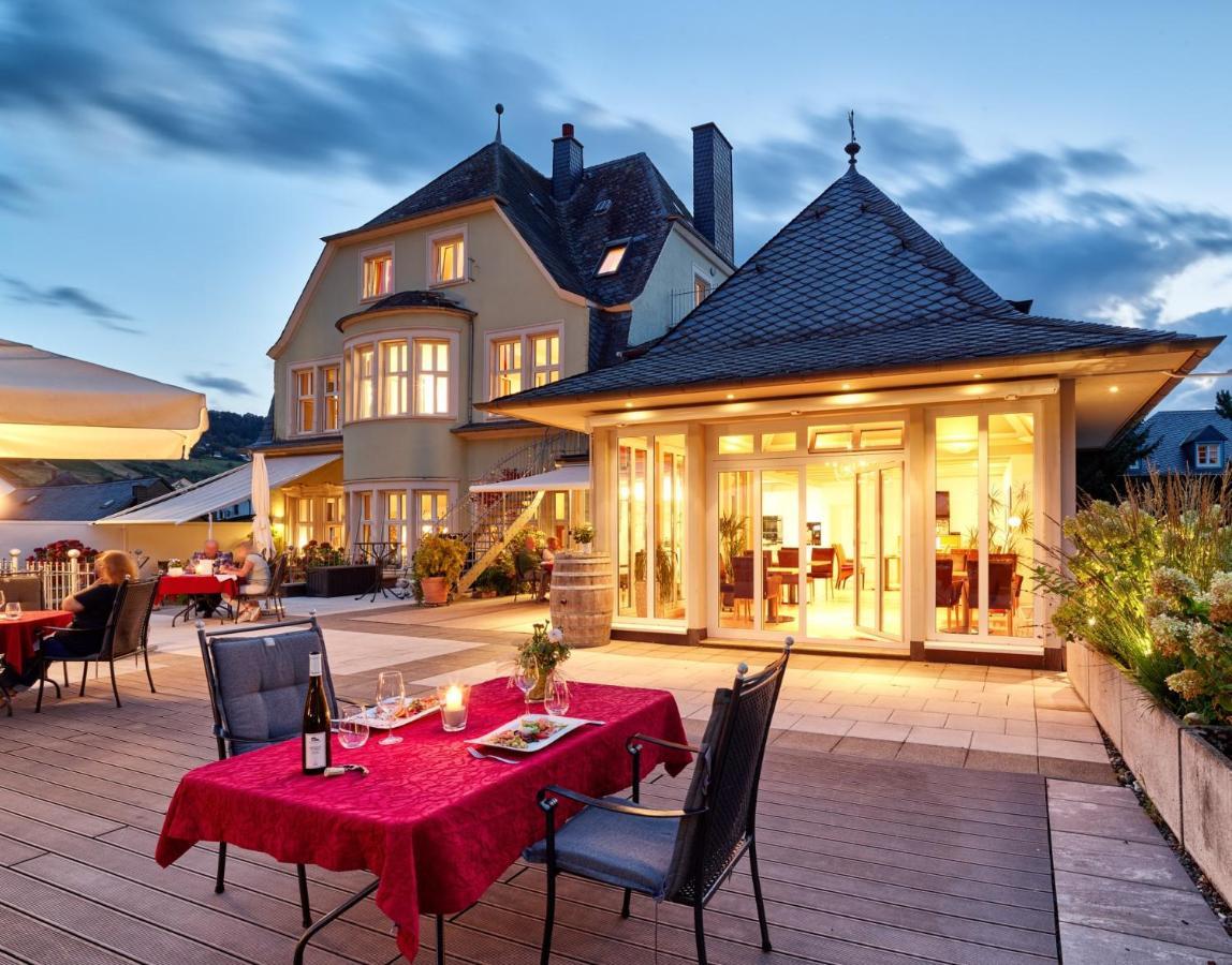 Gaestehaus & Weingut Cluesserath-Weiler Trittenheim Buitenkant foto
